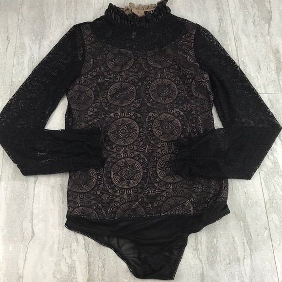 Love Culture Lace Bodysuit - Picture 2 of 8
